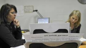 Причины задержки заработной платы в Комус